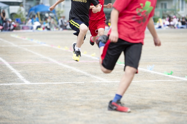 走りやすい靴を選ぶポイントとは？運動会におすすめのキッズスニーカーを紹介